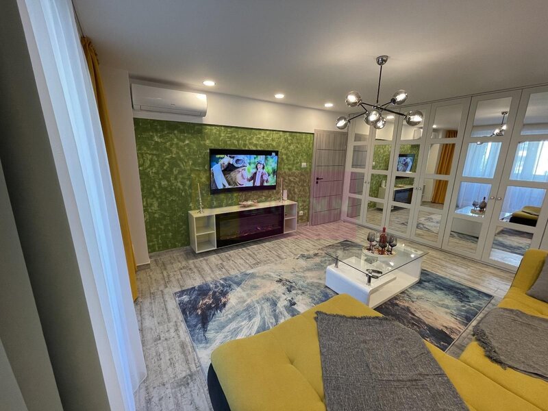 Inchiriere apartament de 2 camere in Piata Alba Iulia, stradal