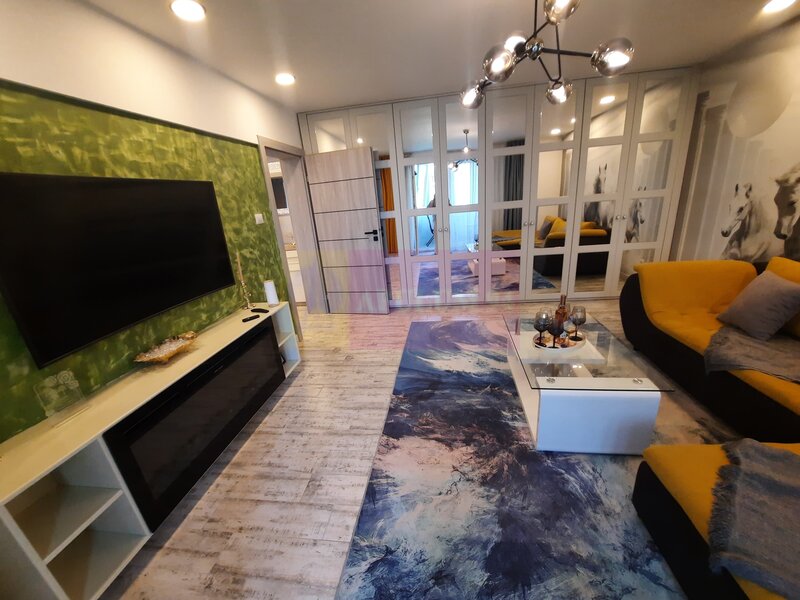 Inchiriere apartament de 2 camere in Piata Alba Iulia, stradal