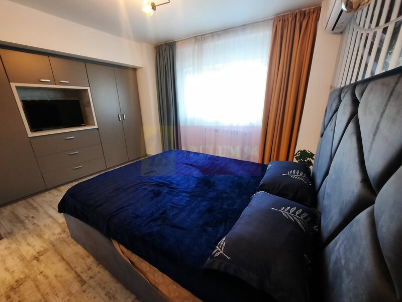 Inchiriere apartament de 2 camere in Piata Alba Iulia, stradal