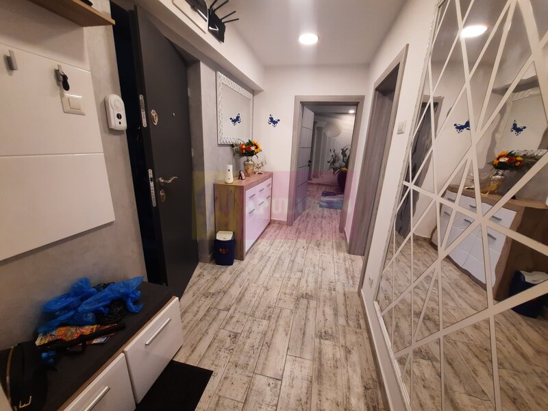 Inchiriere apartament de 2 camere in Piata Alba Iulia, stradal