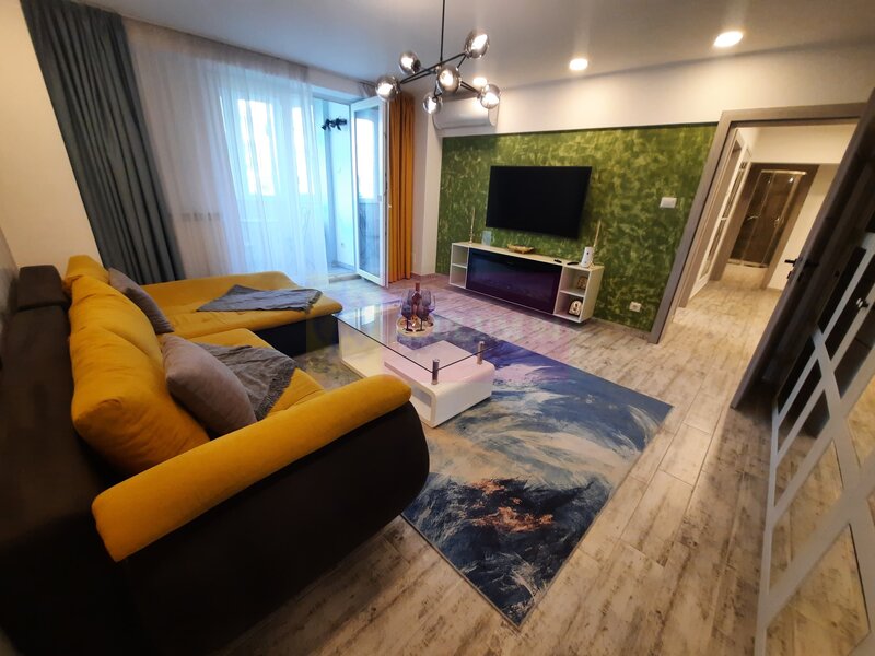 Inchiriere apartament de 2 camere in Piata Alba Iulia, stradal